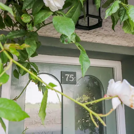 펜션 75 Station Road 그레인지오버샌즈